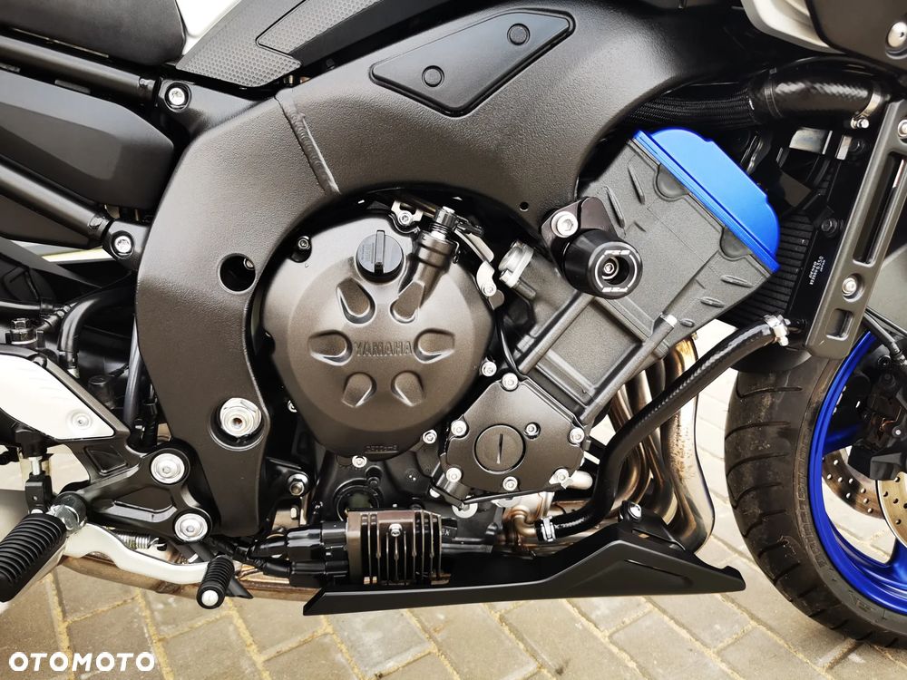 Yamaha FZ8 - 22