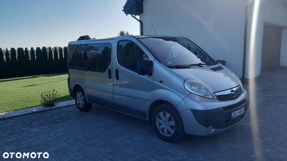 Opel Vivaro - 2