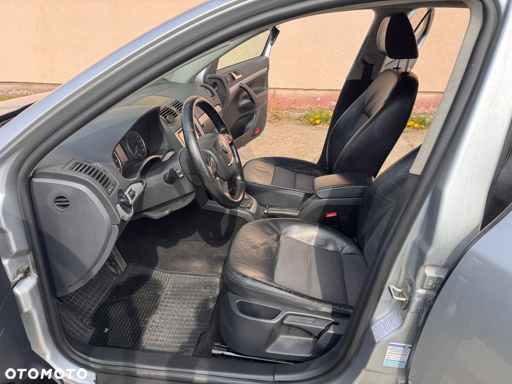 Skoda Octavia 1.8 TSI Ambiente - 6