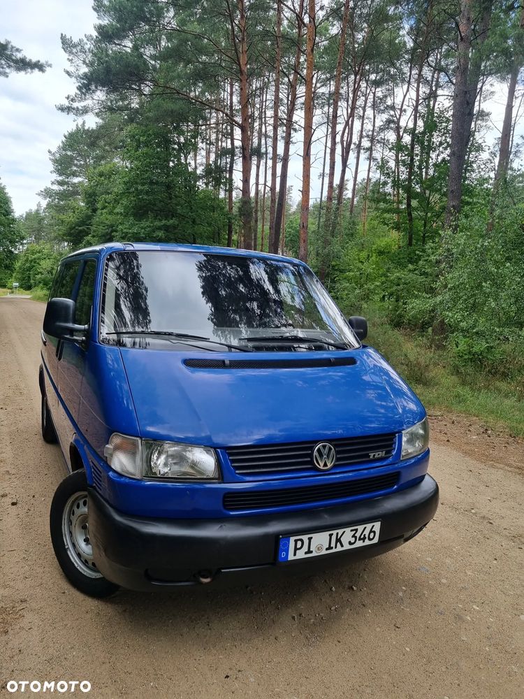 Volkswagen Multivan - 33