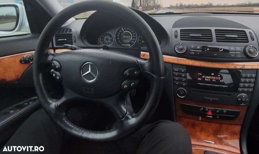 Mercedes-Benz E - 13