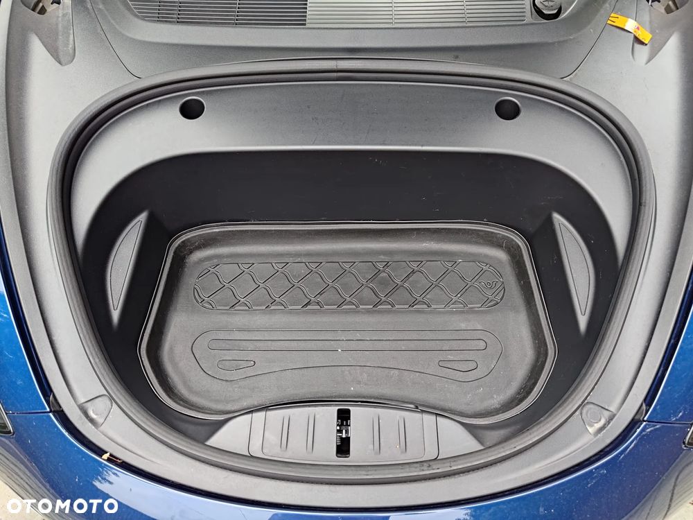 Tesla Model 3 - 20