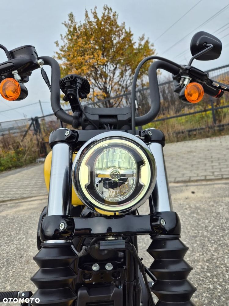 Harley-Davidson Softail Street Bob - 11