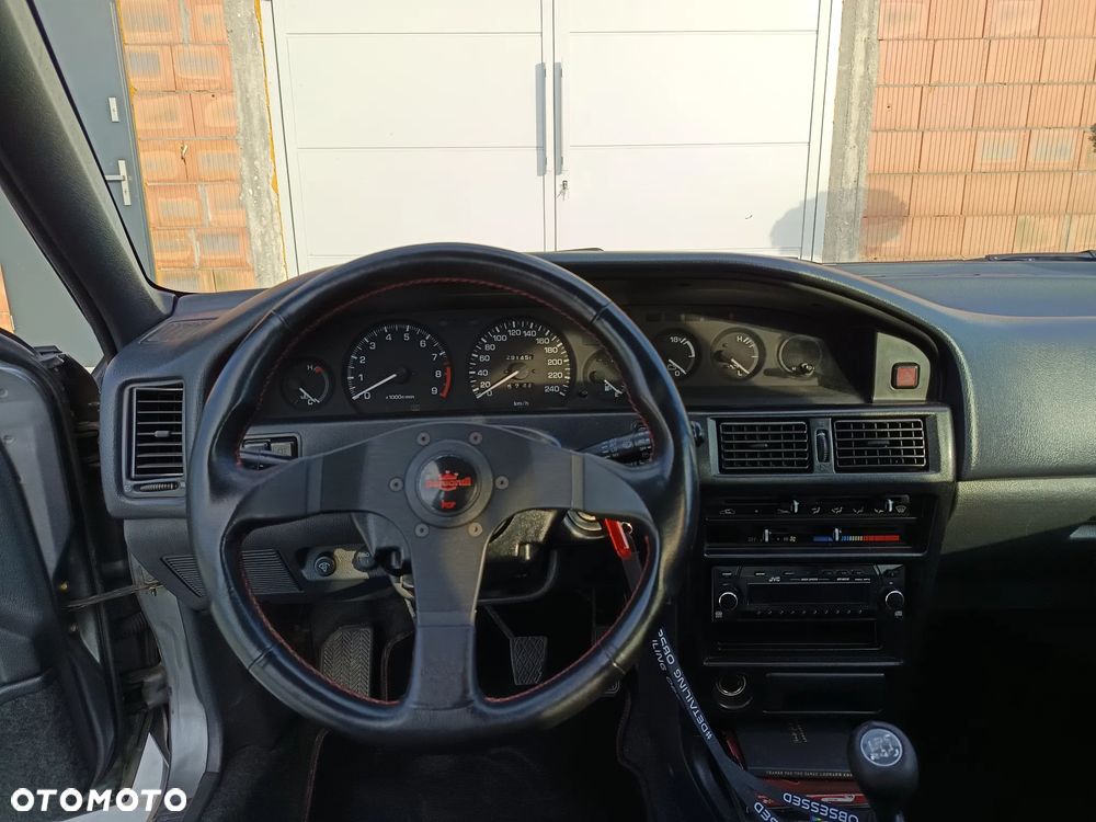 Toyota Corolla 1.6 GTi - 12