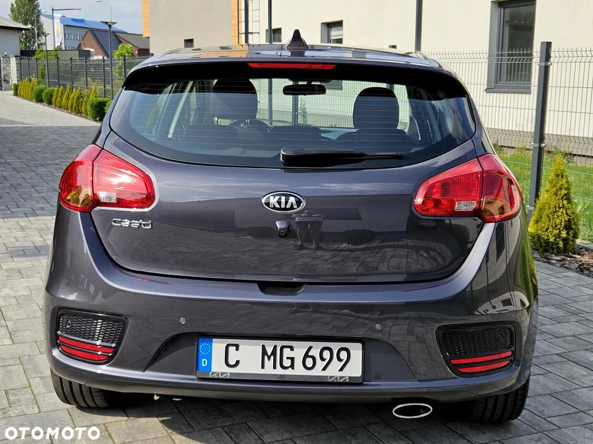 Kia Ceed 1.4 CVVT Dream Team Edition - 10