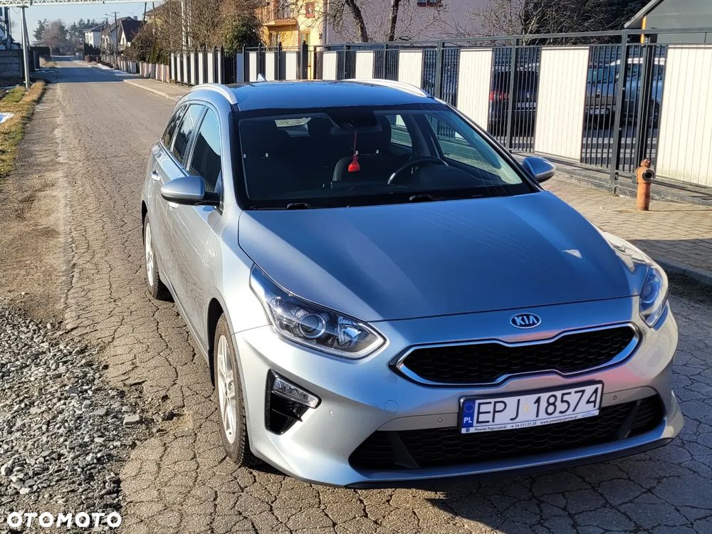 Kia Ceed 1.6 CRDi mHEV M - 3