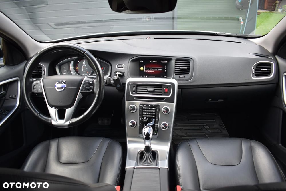 Volvo V60 Cross Country - 31
