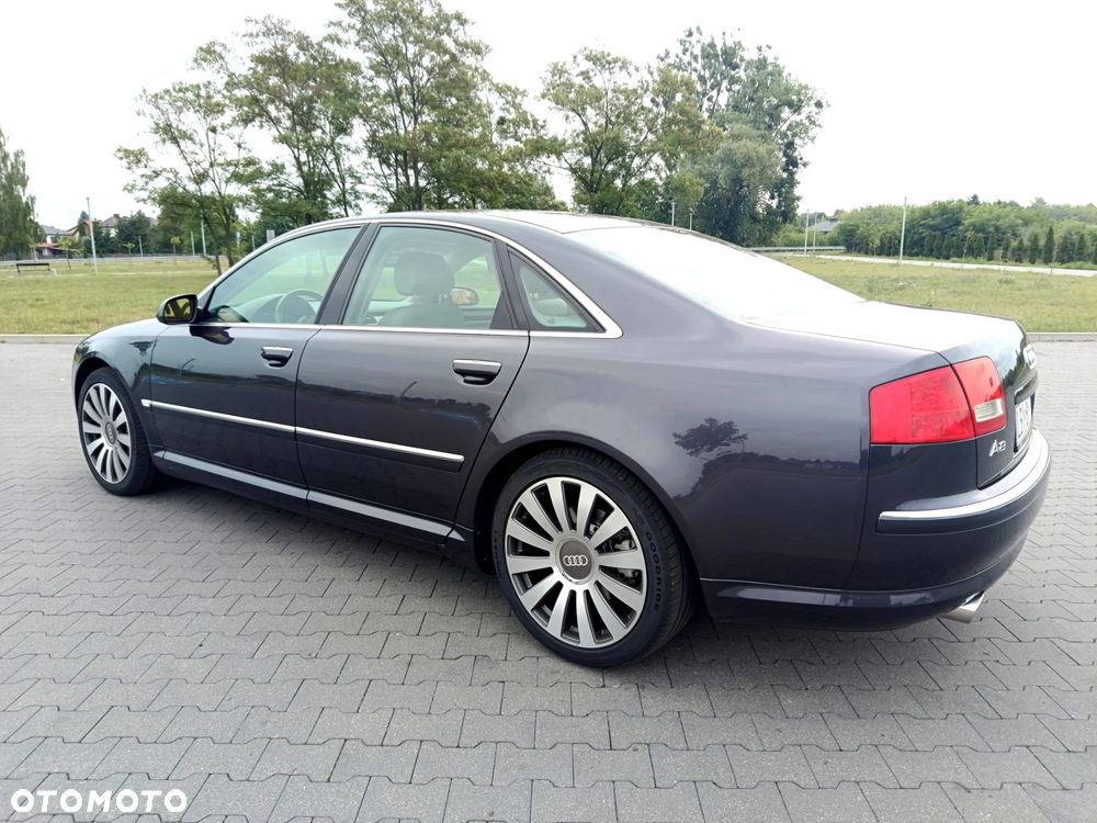 Audi A8 4.2 Quattro - 3