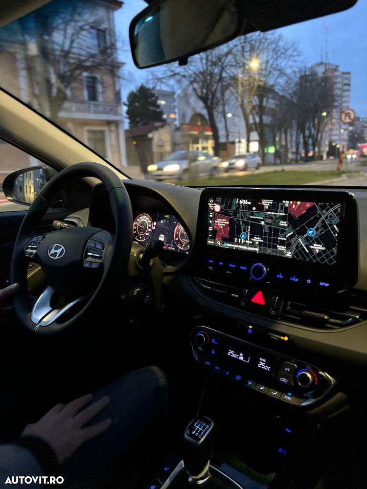 Hyundai i30 1.5 96CP M/T Highway - 2