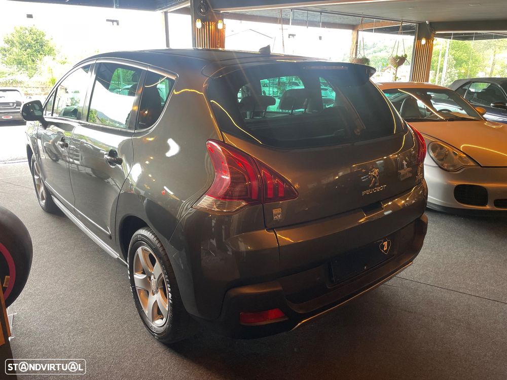 Peugeot 3008 2.0 HDi Hybrid4 - 4