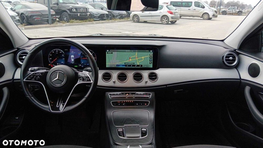 Mercedes-Benz Klasa E 220 d 4-Matic AMG/Avantgarde - 10