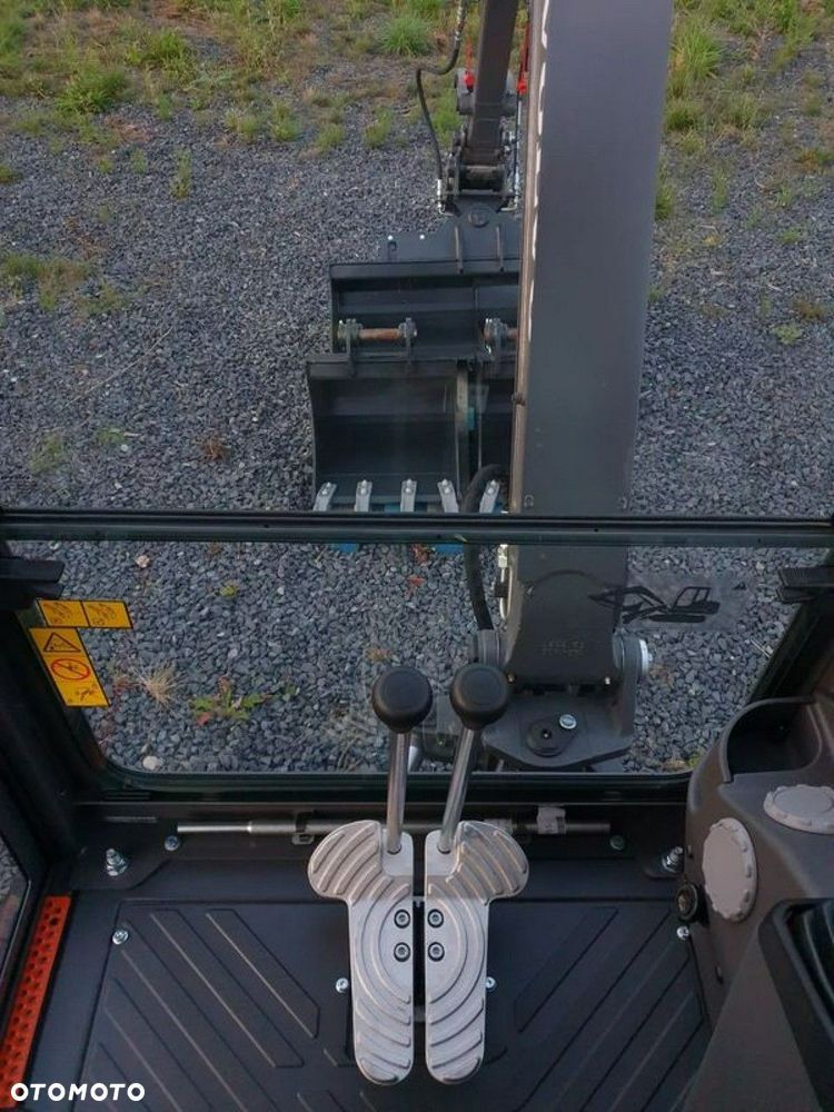 Volvo ECR25D NOWA DOSTĘPNA OD RĘKI, SZYBKOZŁĄCZE, DŁUGIE RAMIĘ, OBRÓT W OBRYSIE - 33