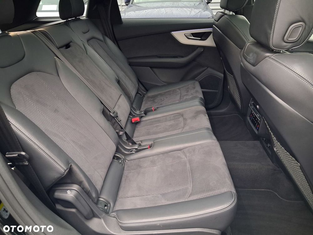 Audi Q7 - 9