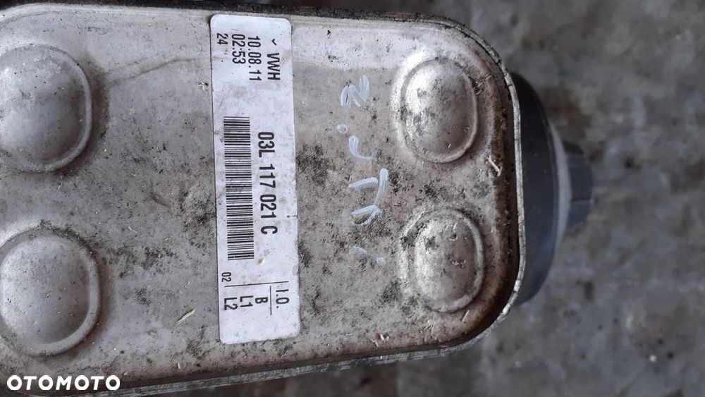 Chłodnica oleju 03L 117 021 - 2