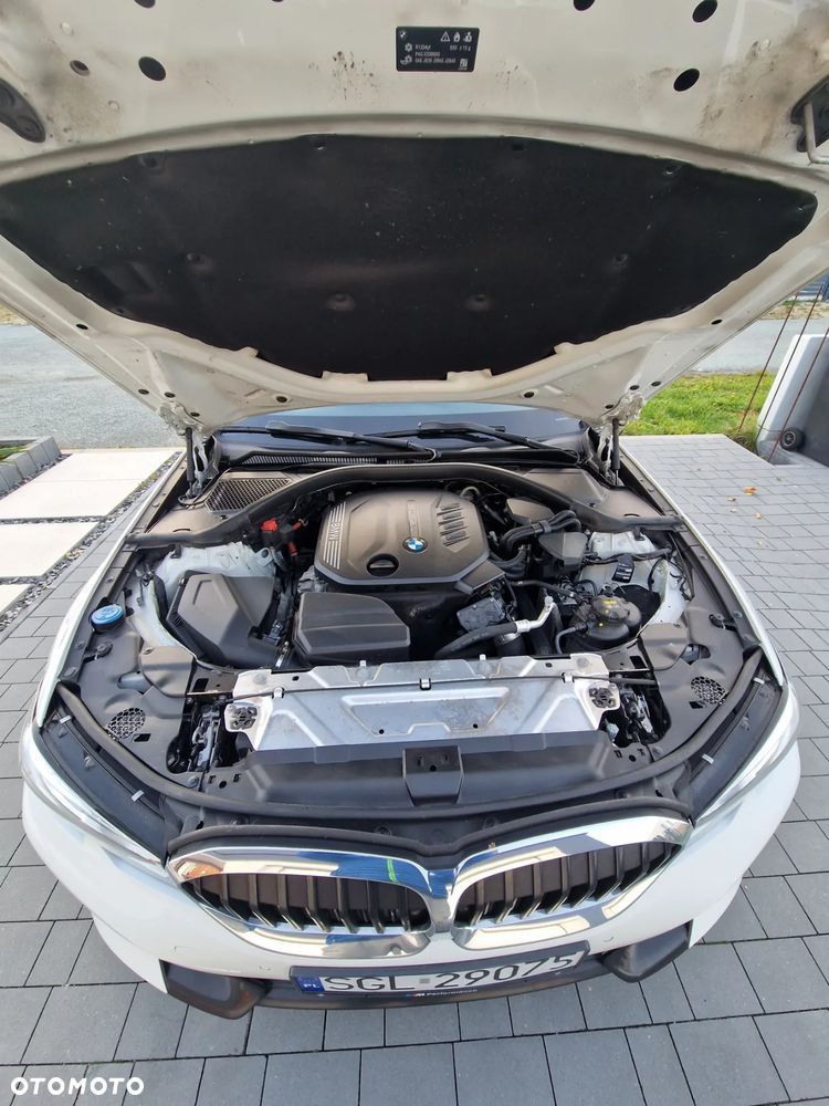 BMW Seria 3 318d Sport Line - 29