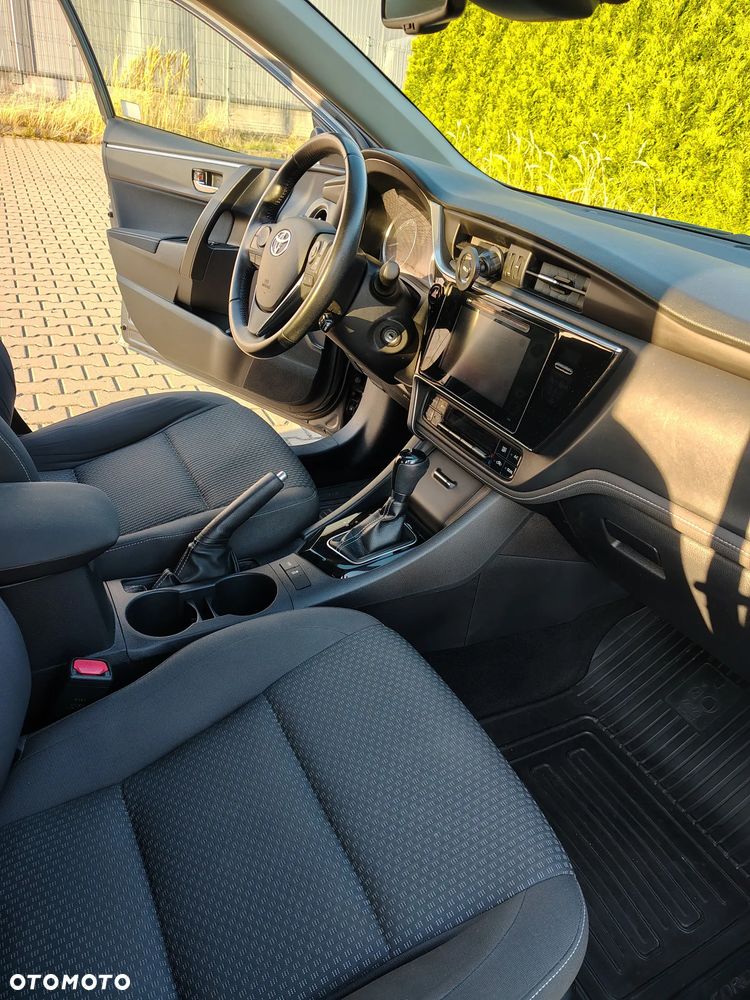Toyota Corolla 1.6 Comfort MS - 11