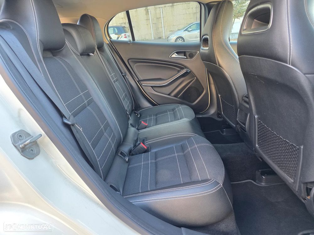 Mercedes-Benz GLA 180 d 7G-DCT Activity Edition - 24