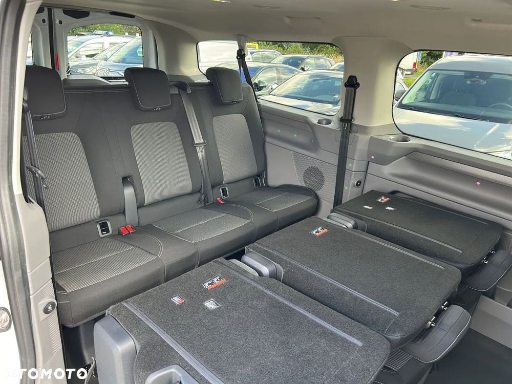 Volkswagen Caravelle 2.0 TDI L2 - 12