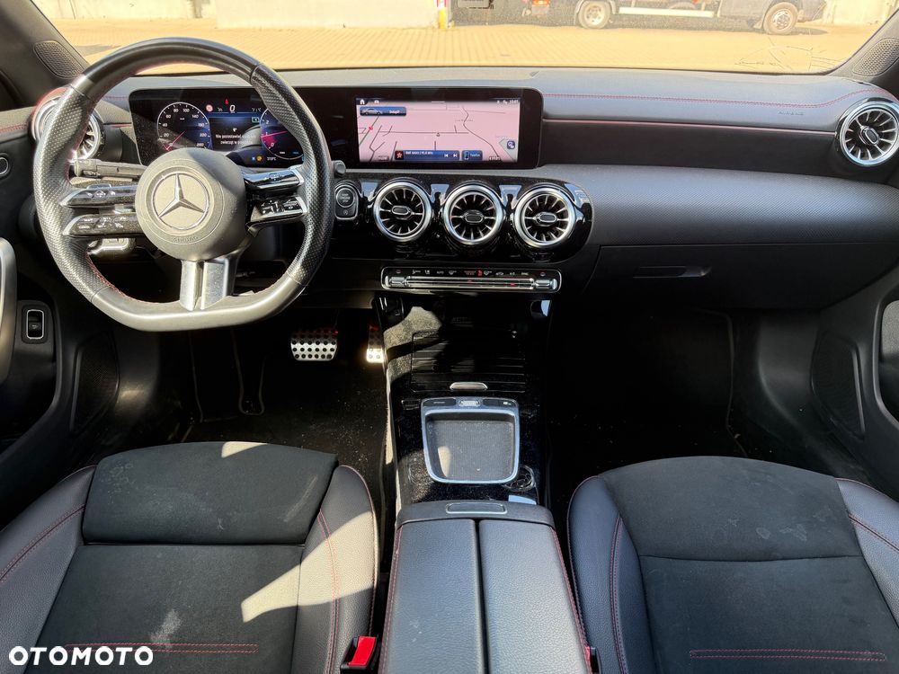 Mercedes-Benz CLA 200 mHEV 7G-DCT - 9