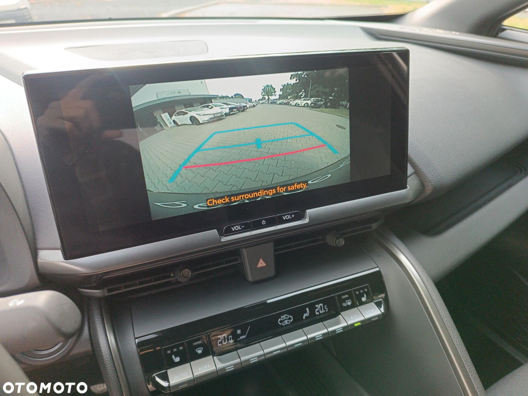 Toyota C-HR - 16