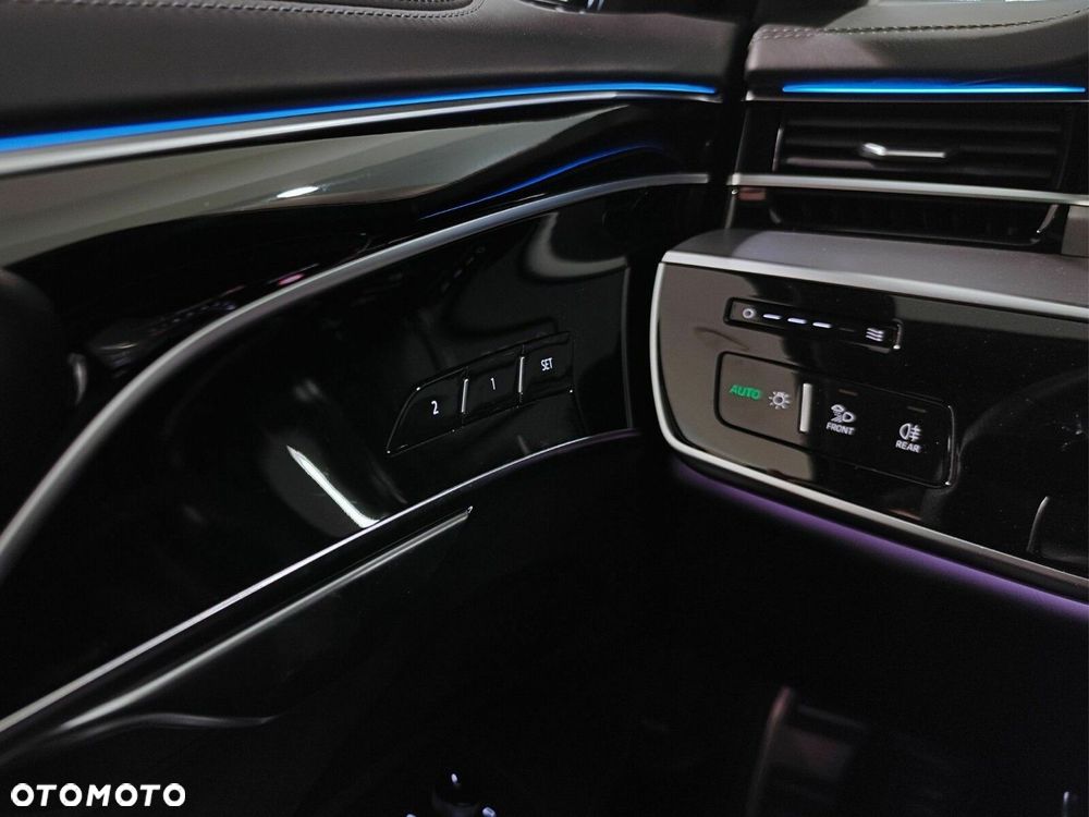 Audi S8 - 23