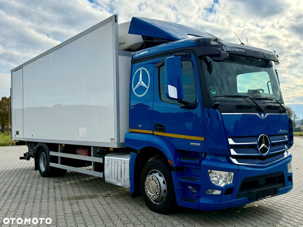 Mercedes-Benz ACTROS 1836 / CHŁODNIA / WINDA / 18 PALET / SILNIK 10677 cm3 / CARRIER / SYPIALKA / AUTOMAT / 2018 ROK - 2