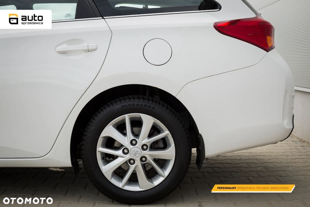 Toyota Auris 1.33 VVT-i Premium Comfort - 15