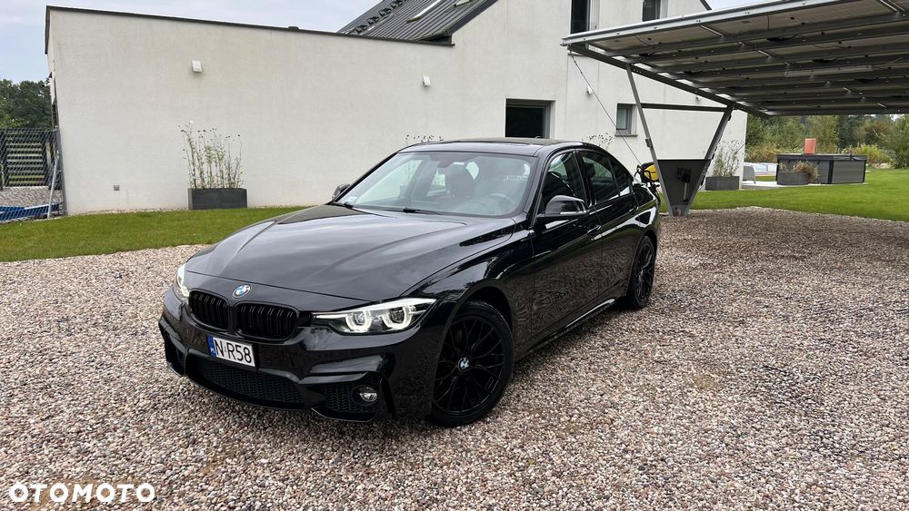 BMW Seria 3 330i Sport Line - 12
