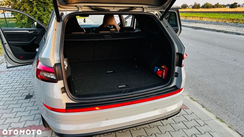 Skoda Kodiaq ver-2-0-bi--tdi-4x4-rs-dsg - 17
