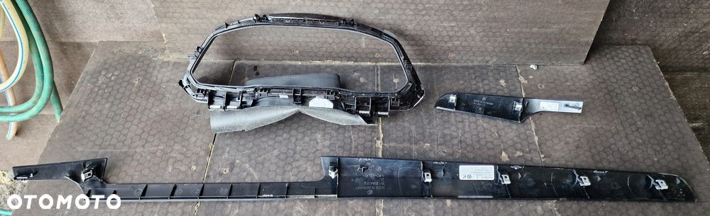 DEKORY LISTWY OZDOBNE RAMKA KONSOLI KOMPLET 3V1858418 3V1858415 SKODA SUPERB III - 7