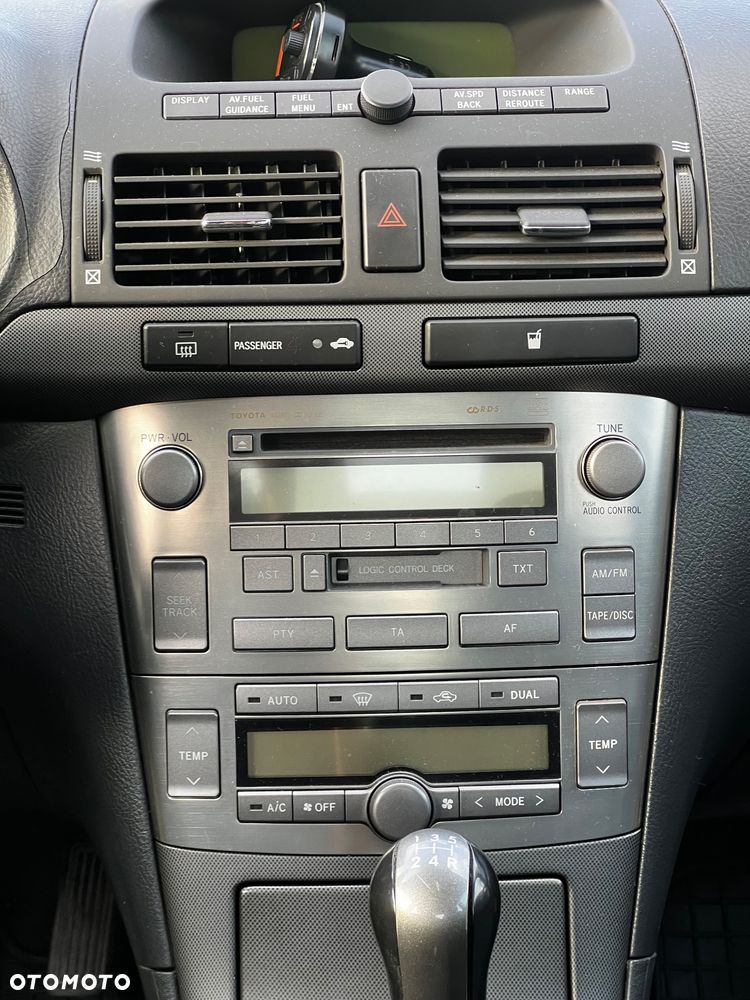 Toyota Avensis 2.0 D-4D Sol - 6