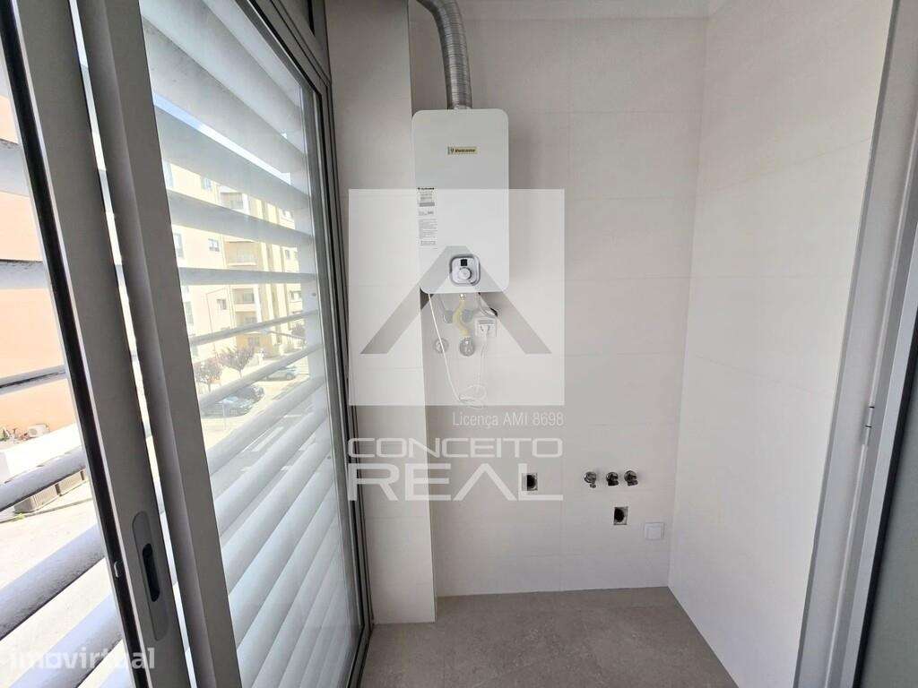 Apartamento T2 c/ lugar de garagem + Arrumo - Ermesinde - Grande imagem: 3/13