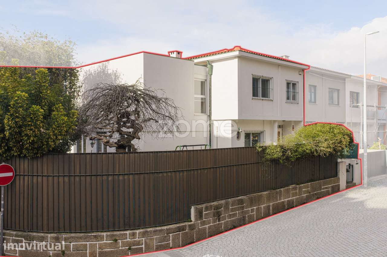 Moradia T4 com garagem e jardim | R. Tanger, Porto - Grande imagem: 5/60