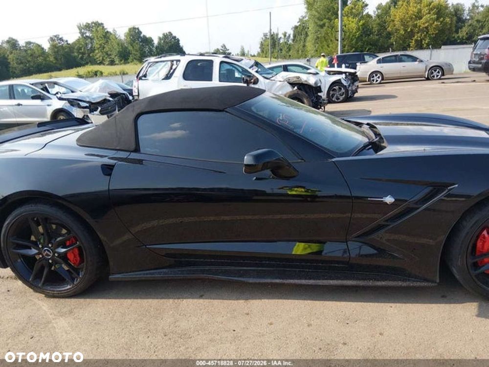 Chevrolet Corvette - 6