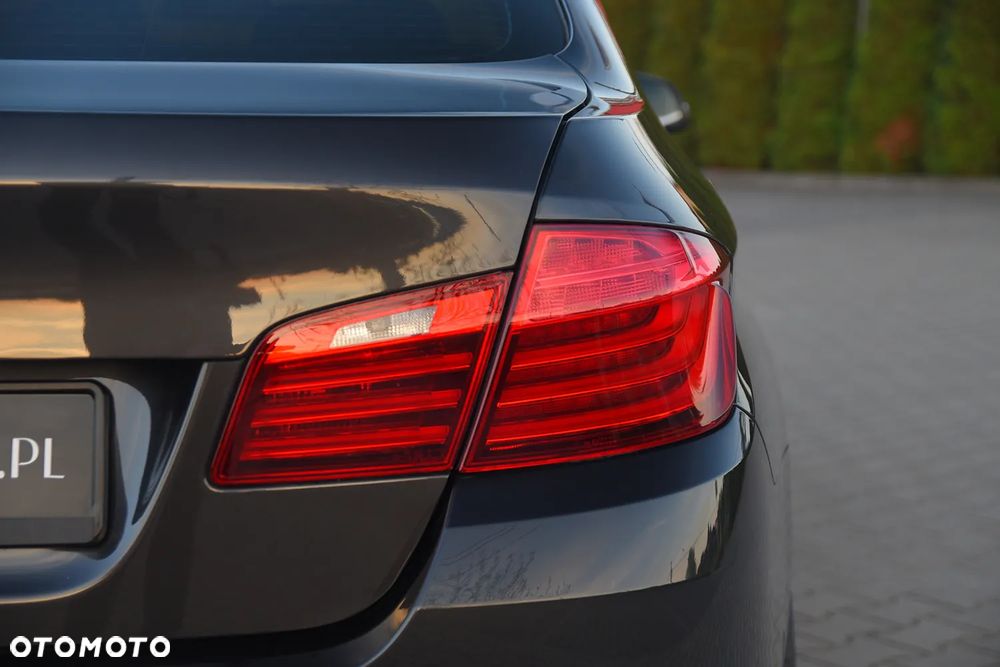 BMW Seria 5 520d - 23