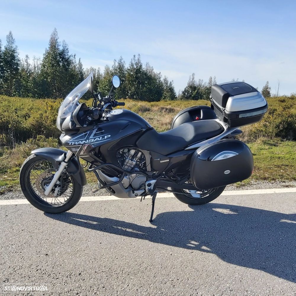 Honda Transalp XL700 VA - 8