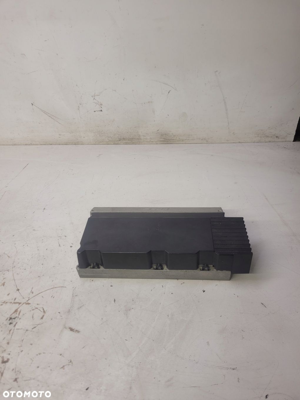 WZMACNIACZ BOSE AUDI A6 C6 4F0035223D SPRAWNY ! - 1