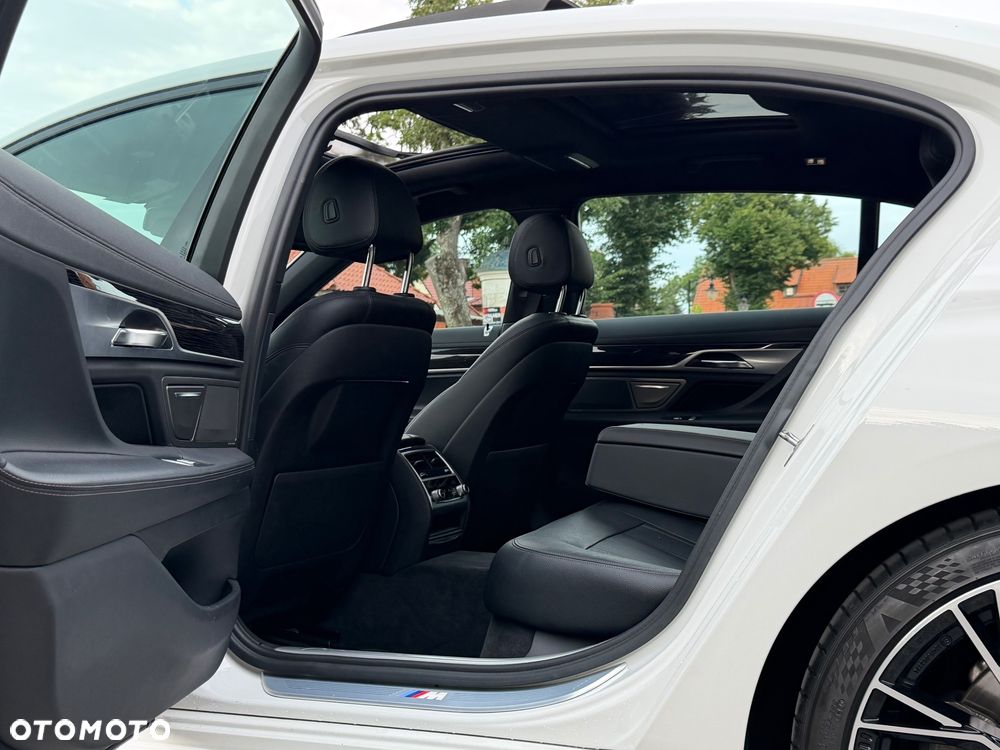BMW Seria 7 740Li - 16