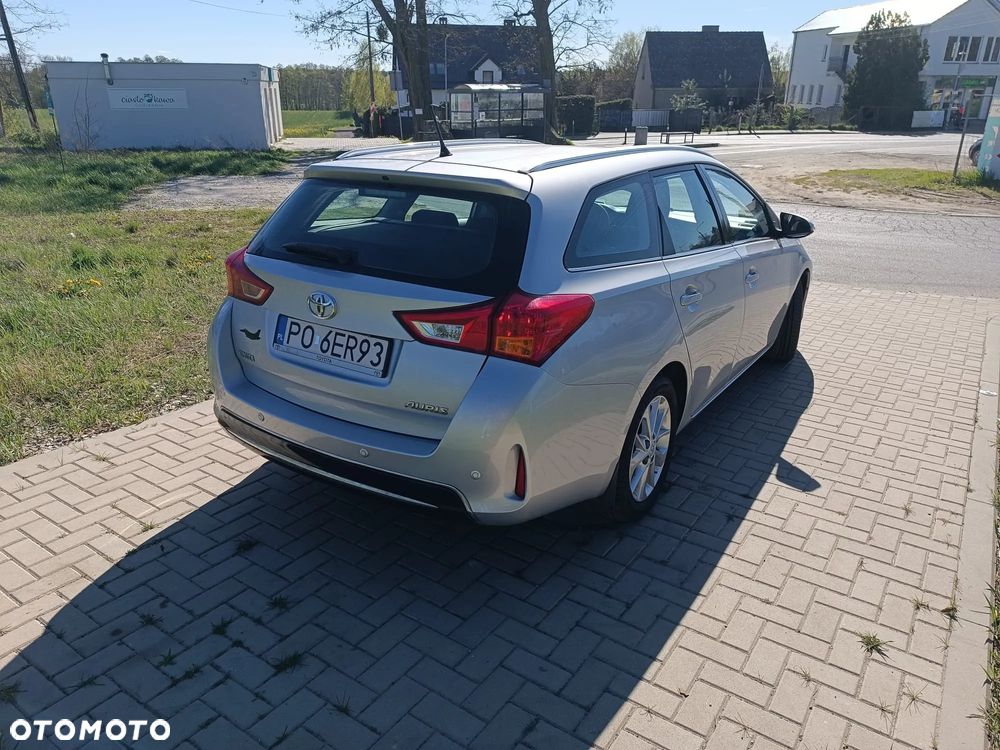 Toyota Auris 1.6 Prestige - 7