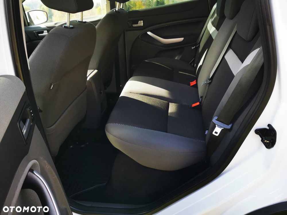 Ford Kuga 2.0 TDCi 4WD Titanium - 18