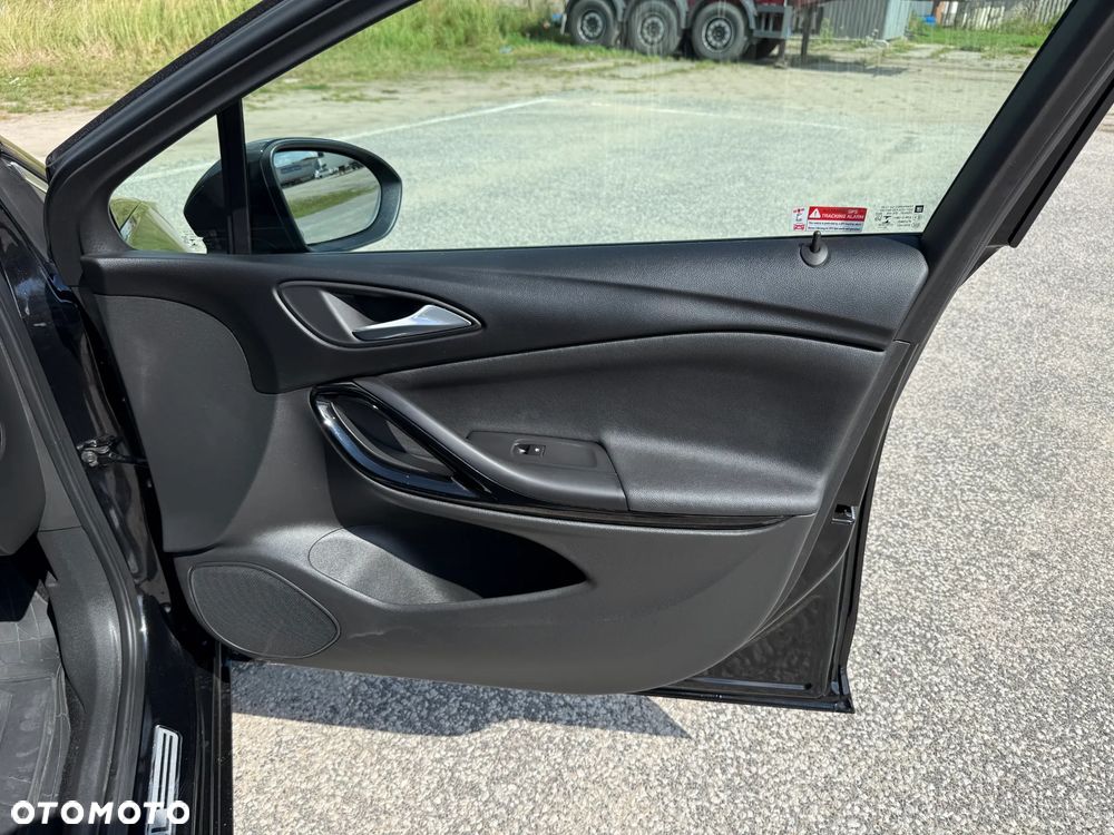 Opel Astra 1.4 Turbo Innovation - 30