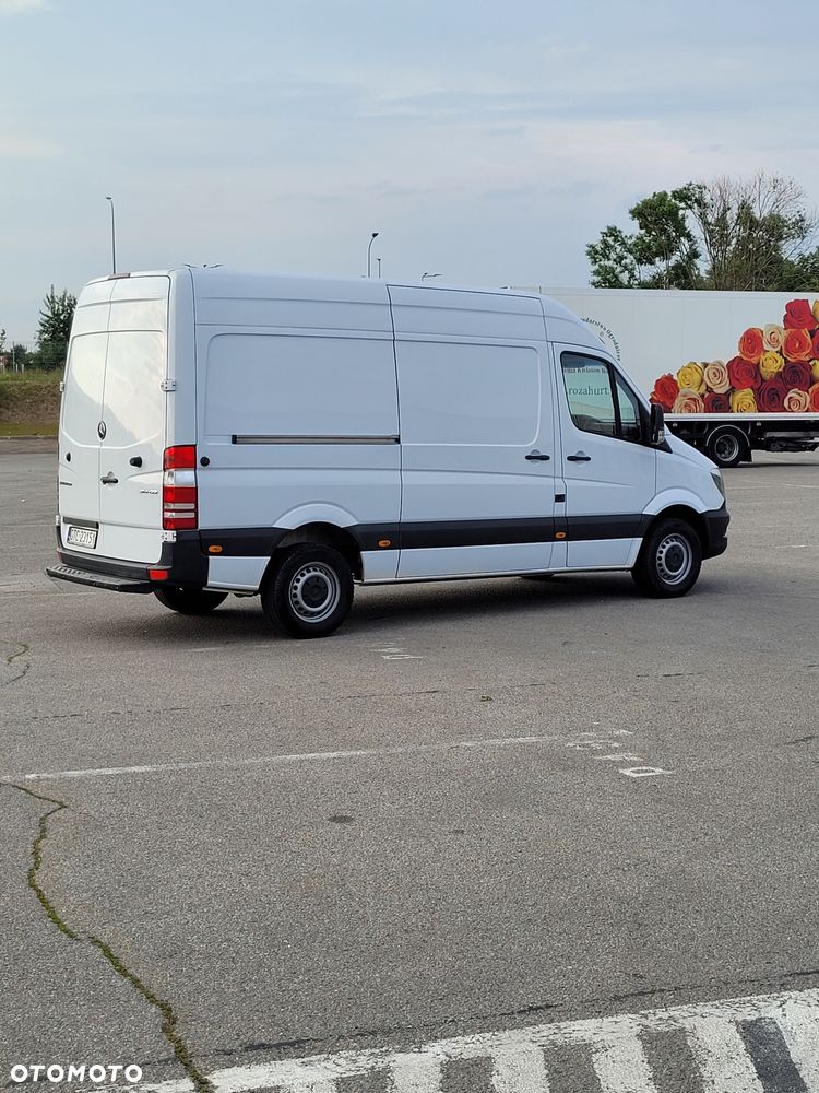 Mercedes-Benz Sprinter - 15