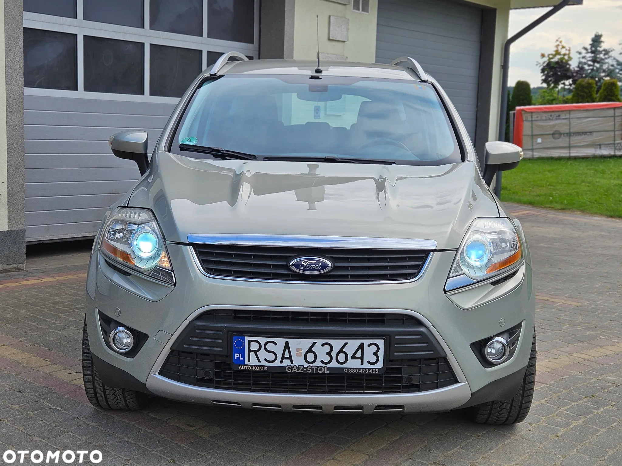 Ford Kuga 2.0 TDCi 4x4 Titanium - 4