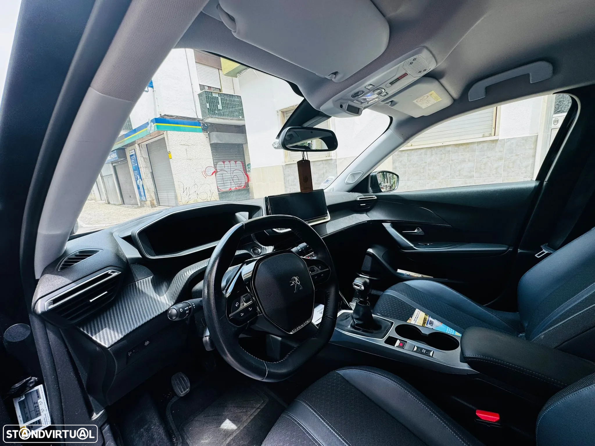 Peugeot 2008 1.2 PureTech Allure Pack - 10