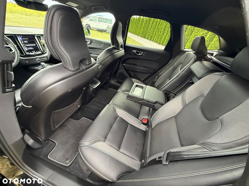 Volvo XC 60 B4 D AWD Geartronic RDesign - 8