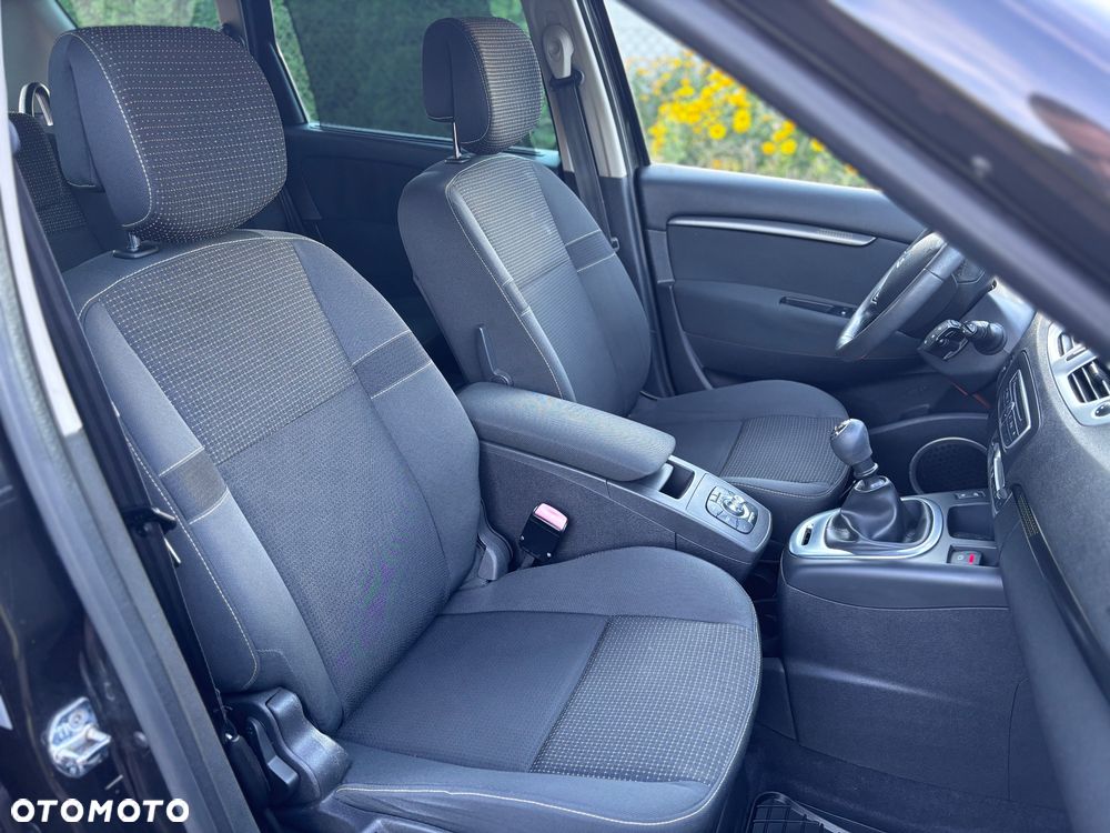 Renault Scenic 1.6 16V 110 Dynamique - 24
