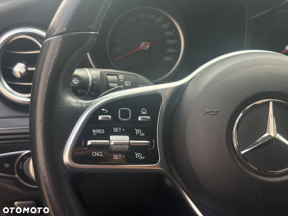 Mercedes-Benz GLC 300 4Matic 9G-TRONIC - 14