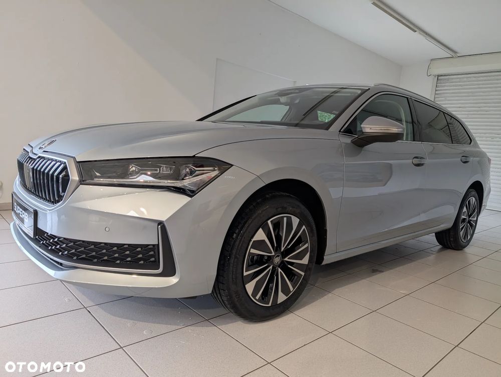 Skoda Superb 2.0 TDI SCR Selection DSG - 3