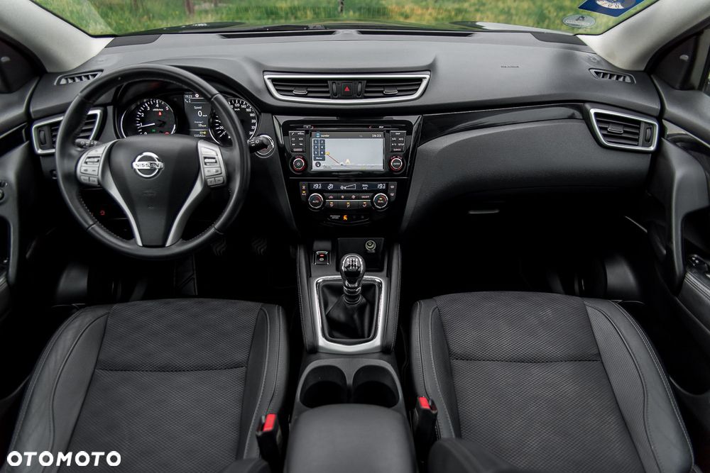 Nissan Qashqai 1.6 DIG-T Tekna - 34
