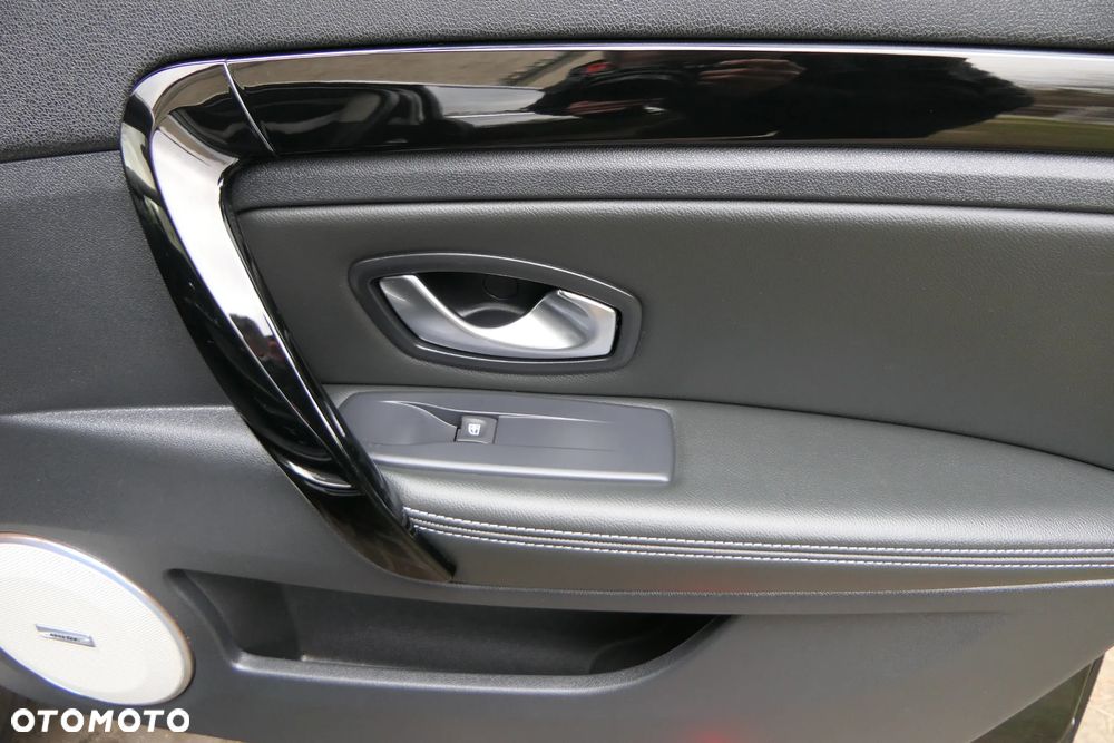 Renault Laguna dCi 150 FAP Bose - 31